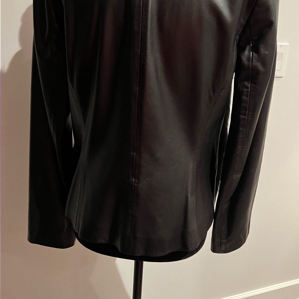 Leather jacket - Picture 6 of 7